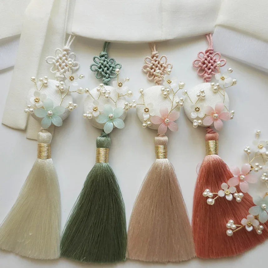 Daon Floral Tassel Norigae