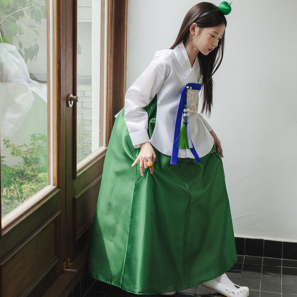 Yoonseo White Green Girl Hanbok (100D-10YR)
