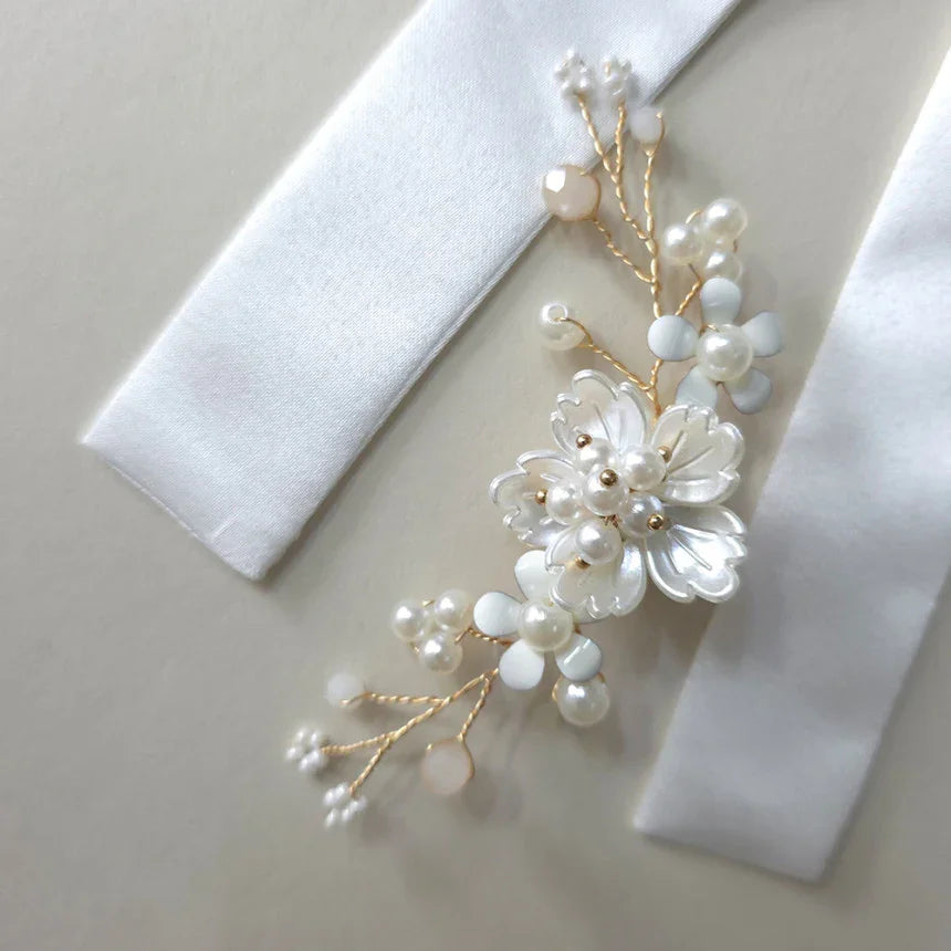Mini Pearl Blossom Hairpin