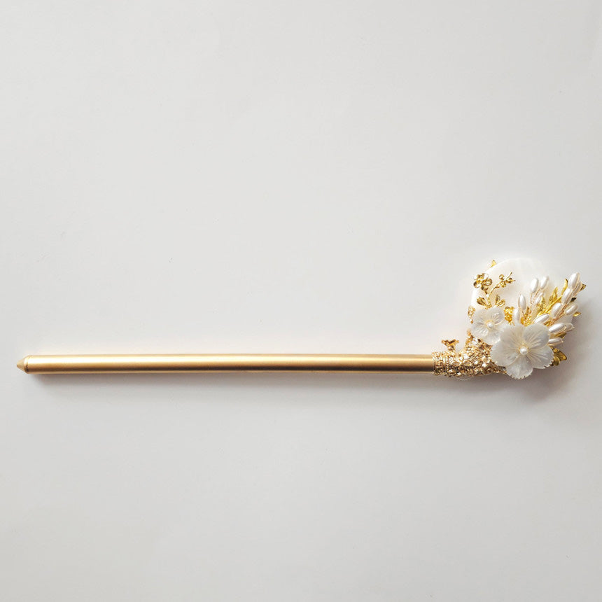 Golden Bloom Binyeo