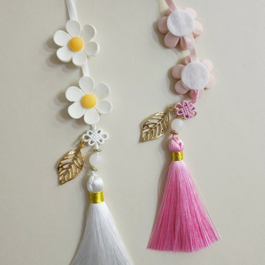 Daisy Blossom Tassel Norigae