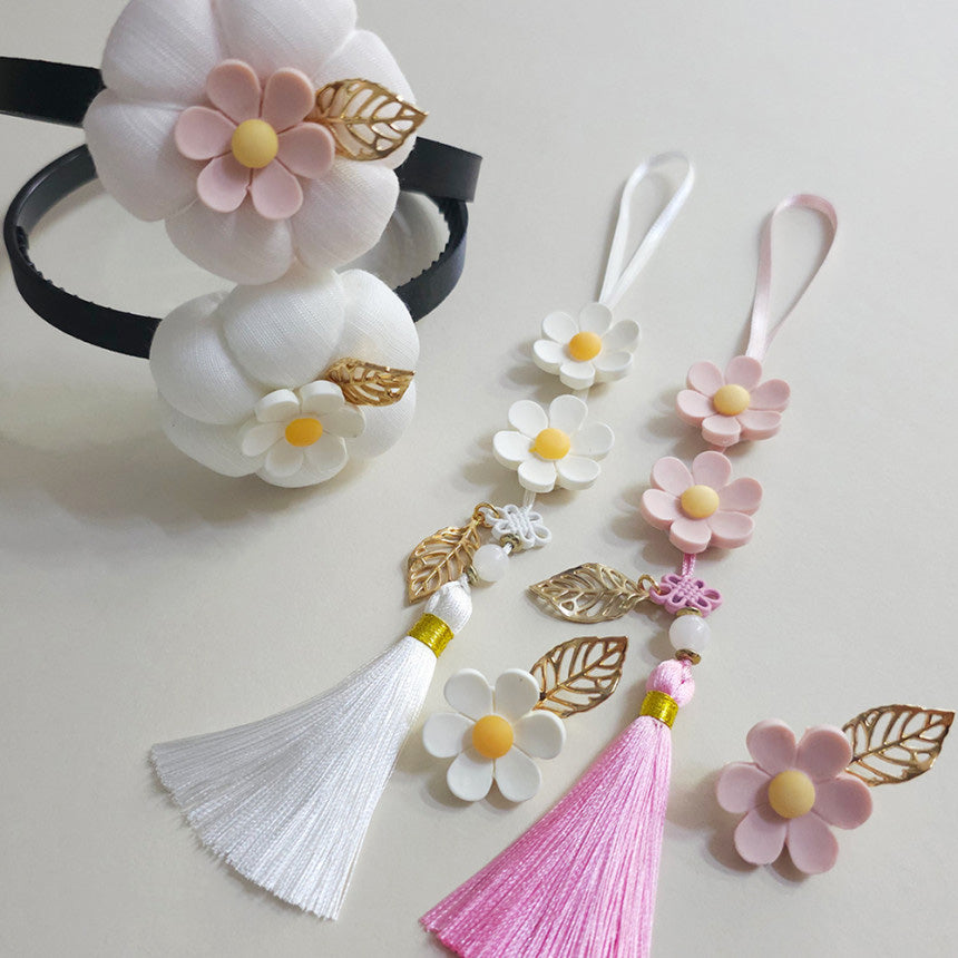 Daisy Blossoms Hanbok Headband