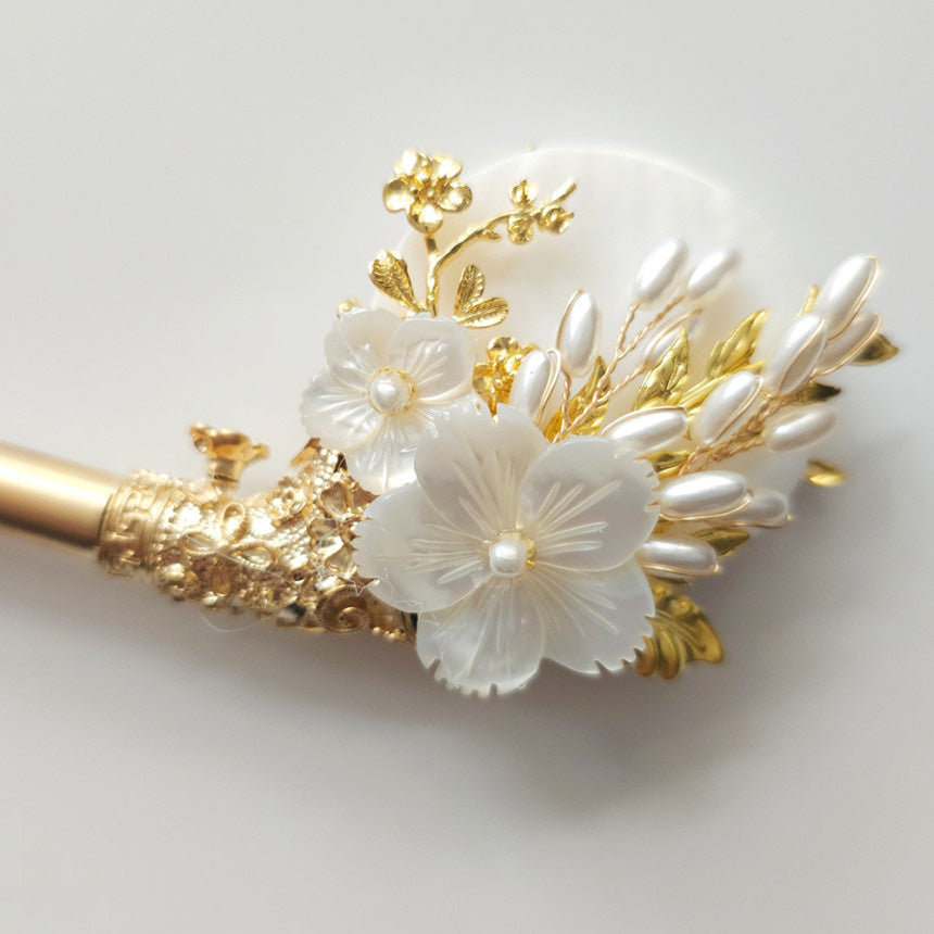 Golden Bloom Binyeo