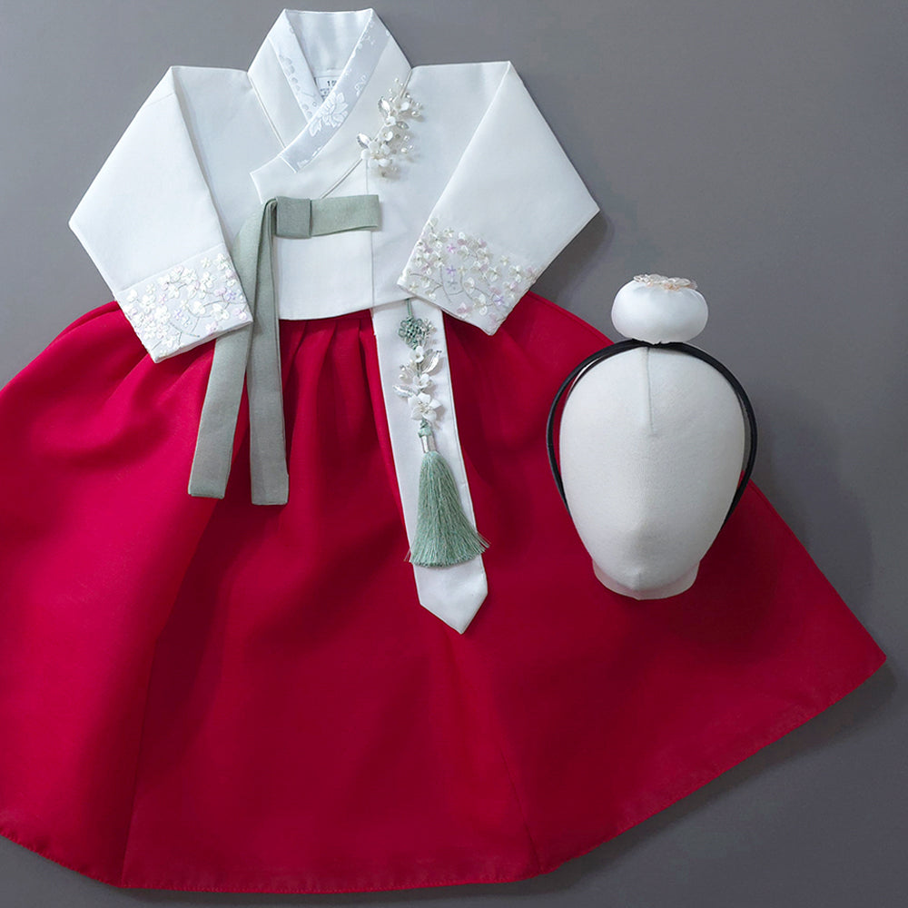 Yujin White Red Girl Hanbok (100D-15YR)