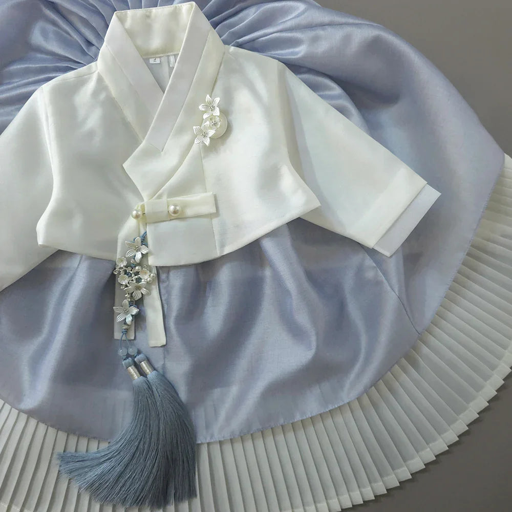 Lynn Sky Girl Hanbok (100D-10YR) - Native Korean