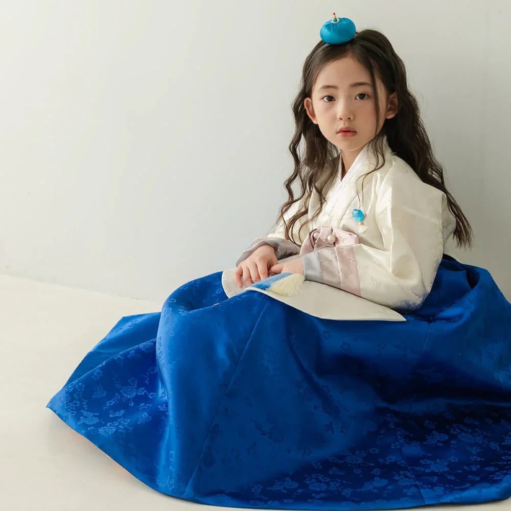 Yunjae Dangui Blue Skirt Girl Hanbok (100D-15YR) - Native Korean