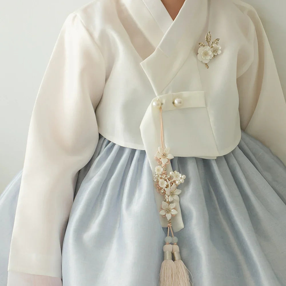 Lynn Sky Girl Hanbok (100D-10YR) - Native Korean