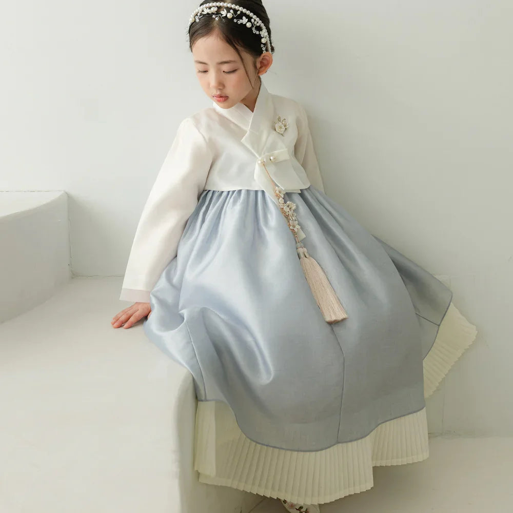 Lynn Sky Girl Hanbok (100D-10YR) - Native Korean