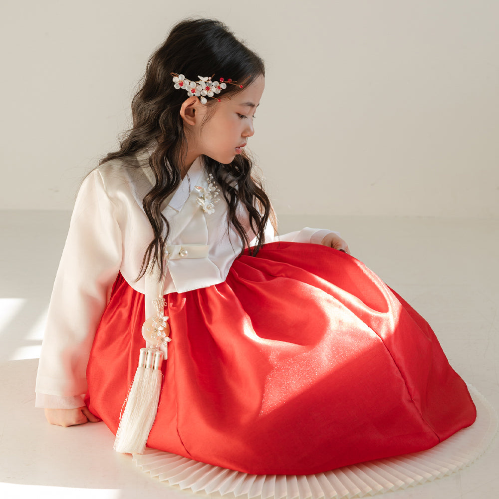Lynn Red Girl Hanbok (100D-10YR)