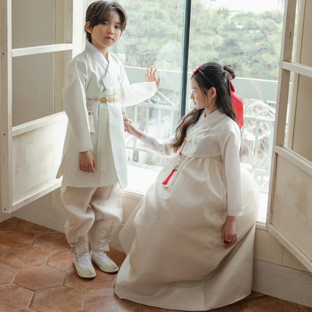 Doha Beige Girl Hanbok (100D-10YR) - Native Korean