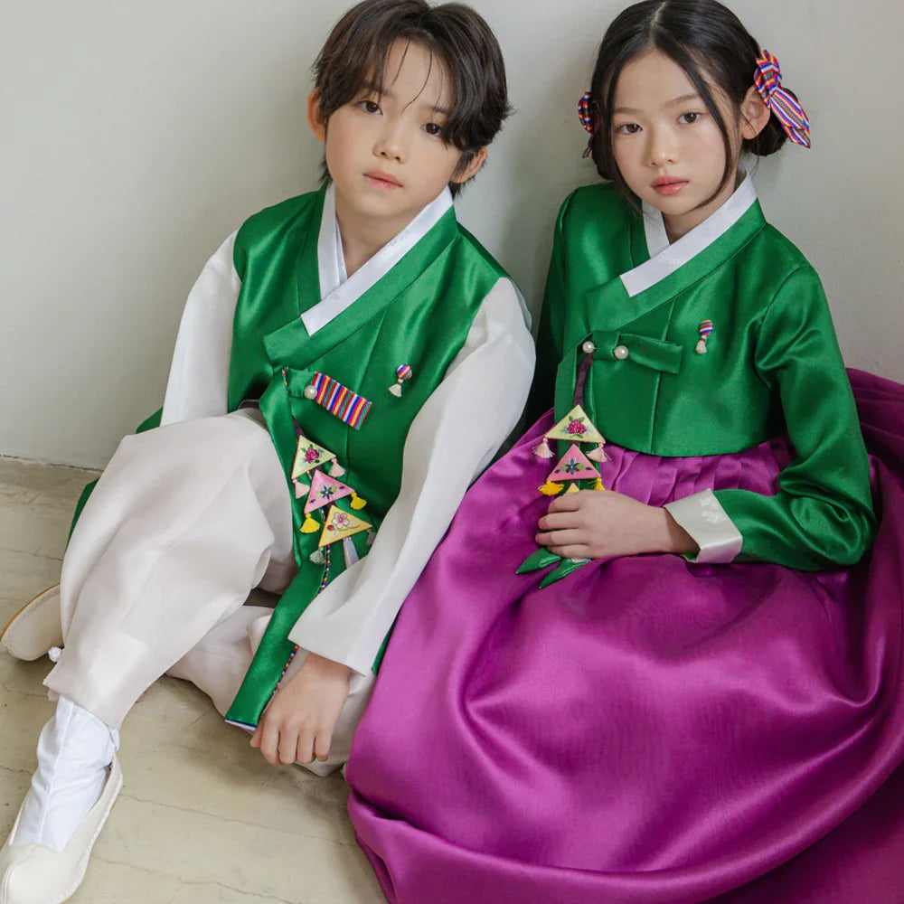 Dongjoon Saekdong Green Boy Hanbok (1-12YR) - Native Korean