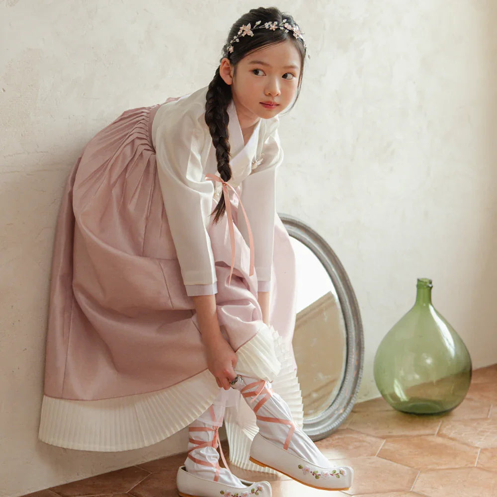 Lynn Pink Girl Hanbok (100D-10YR) - Native Korean