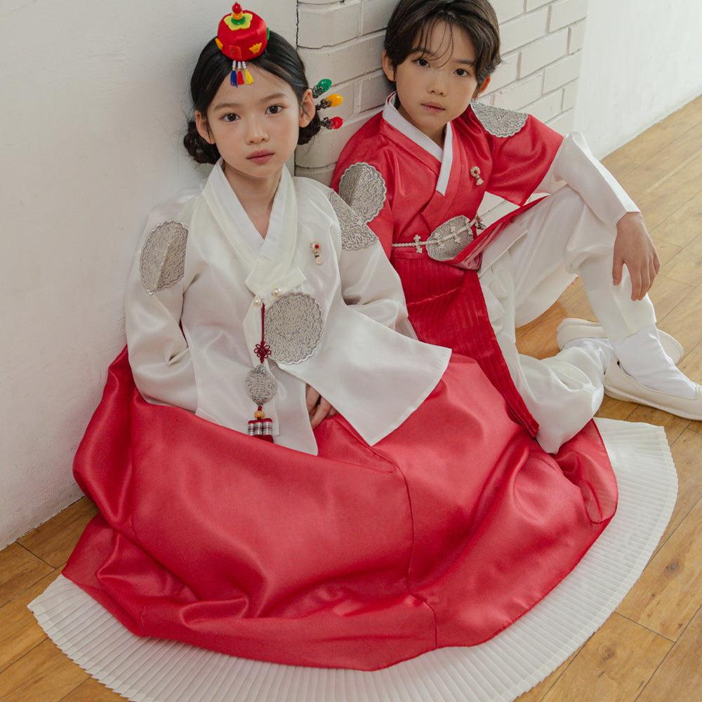 Sungbin Pleated Red Girl Hanbok (100D-10YR)