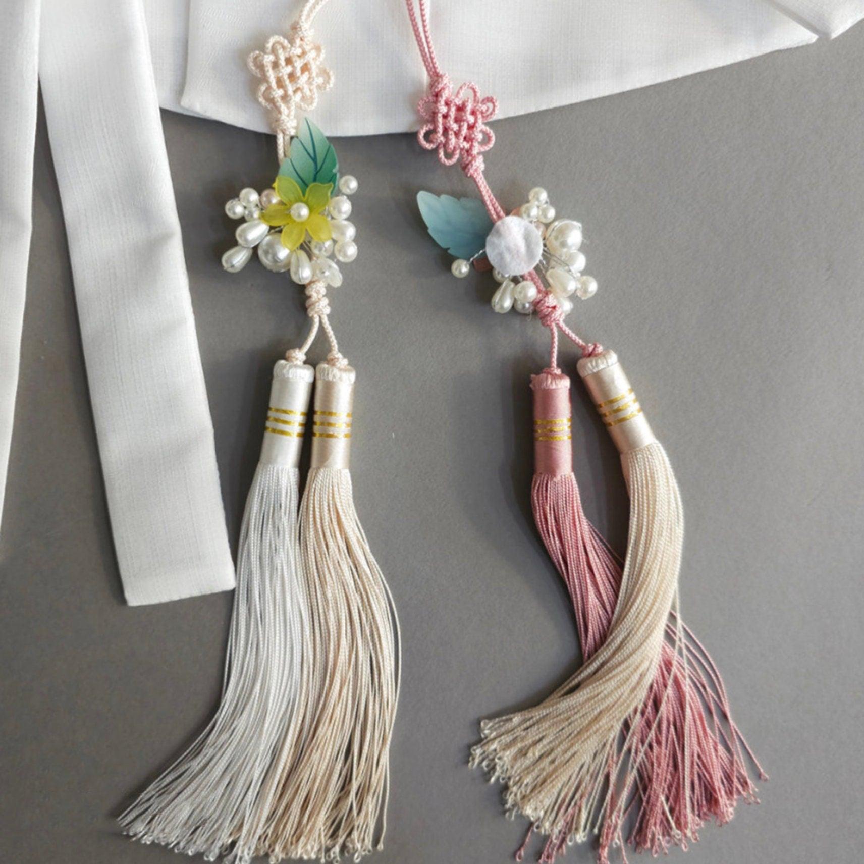 Cute Pearl Flower Tassel Norigae - Native Korean