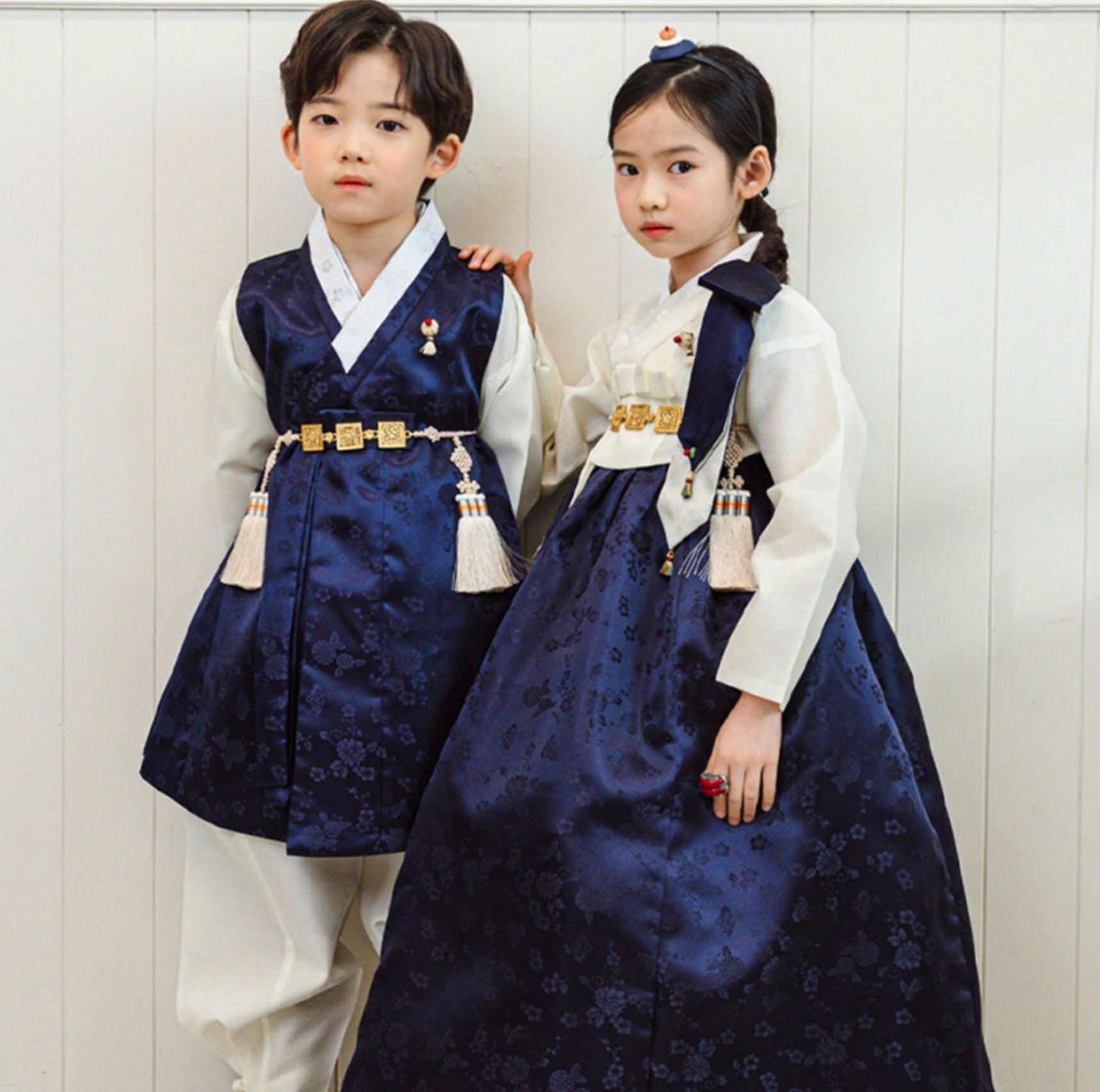 Heejin Ivory Navy Girl Hanbok (100D-15YR) - Native Korean