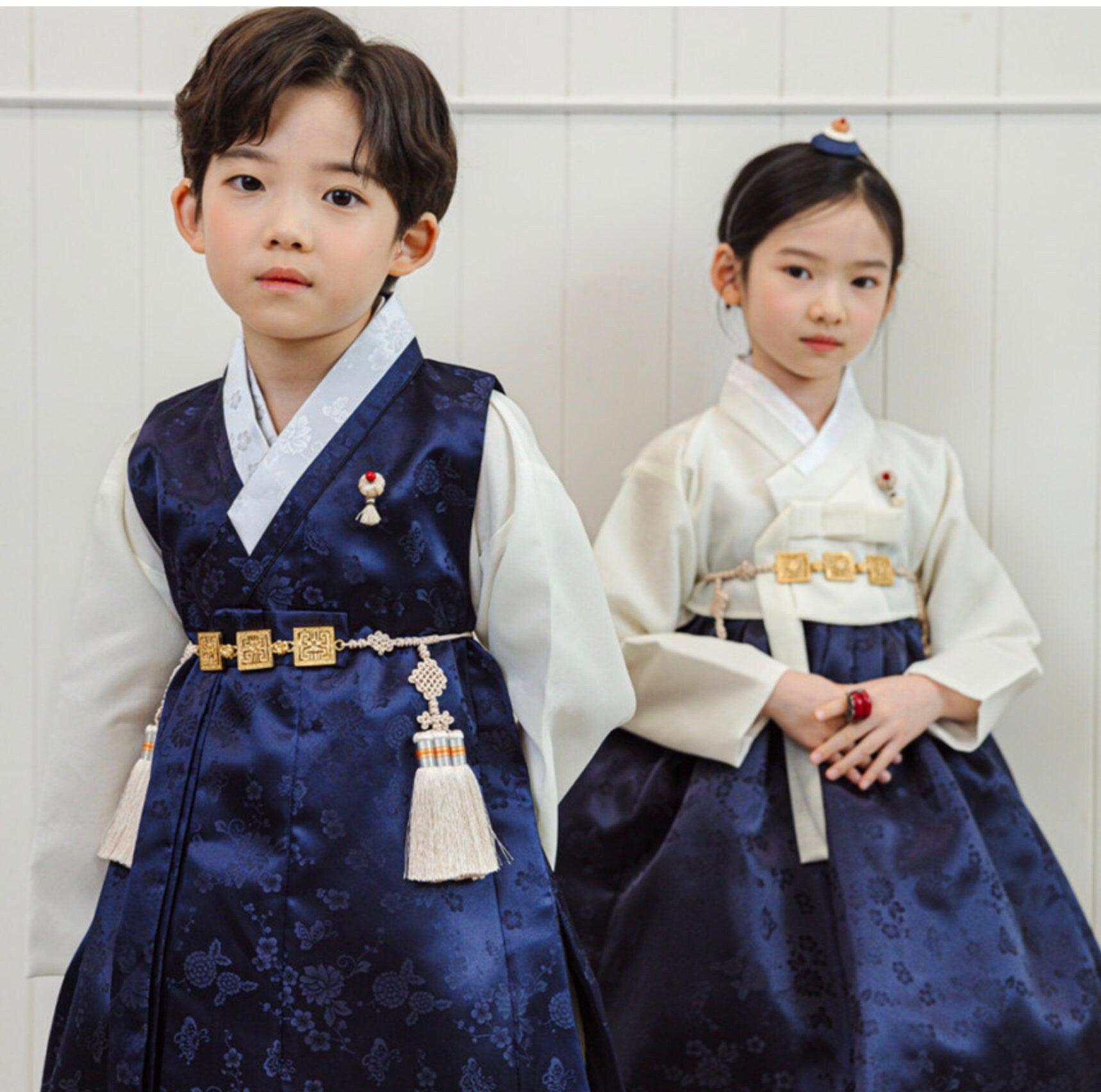 Heejin Ivory Navy Girl Hanbok (100D-15YR) - Native Korean