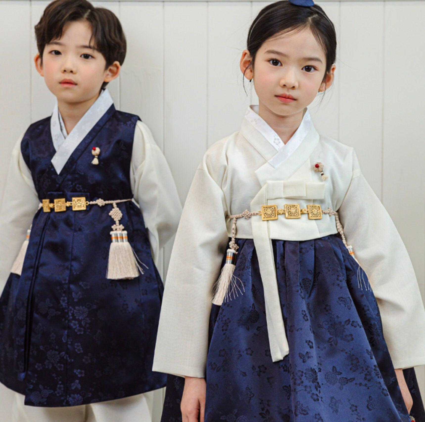 Heejin Ivory Navy Girl Hanbok (100D-15YR) - Native Korean