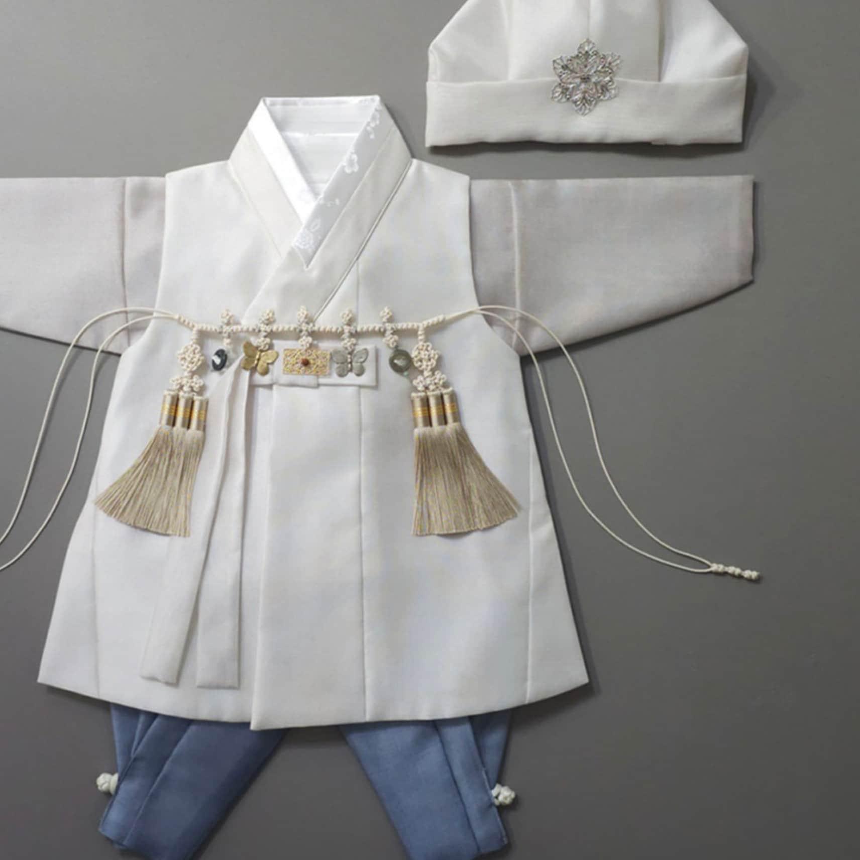 Jaehee L.Beige Boy Hanbok (100D-10YR) - Native Korean