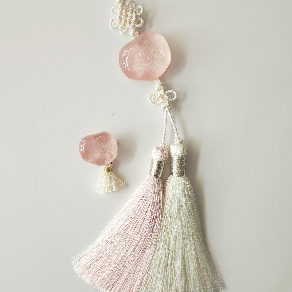 Pebble Duo Tassel Norigae