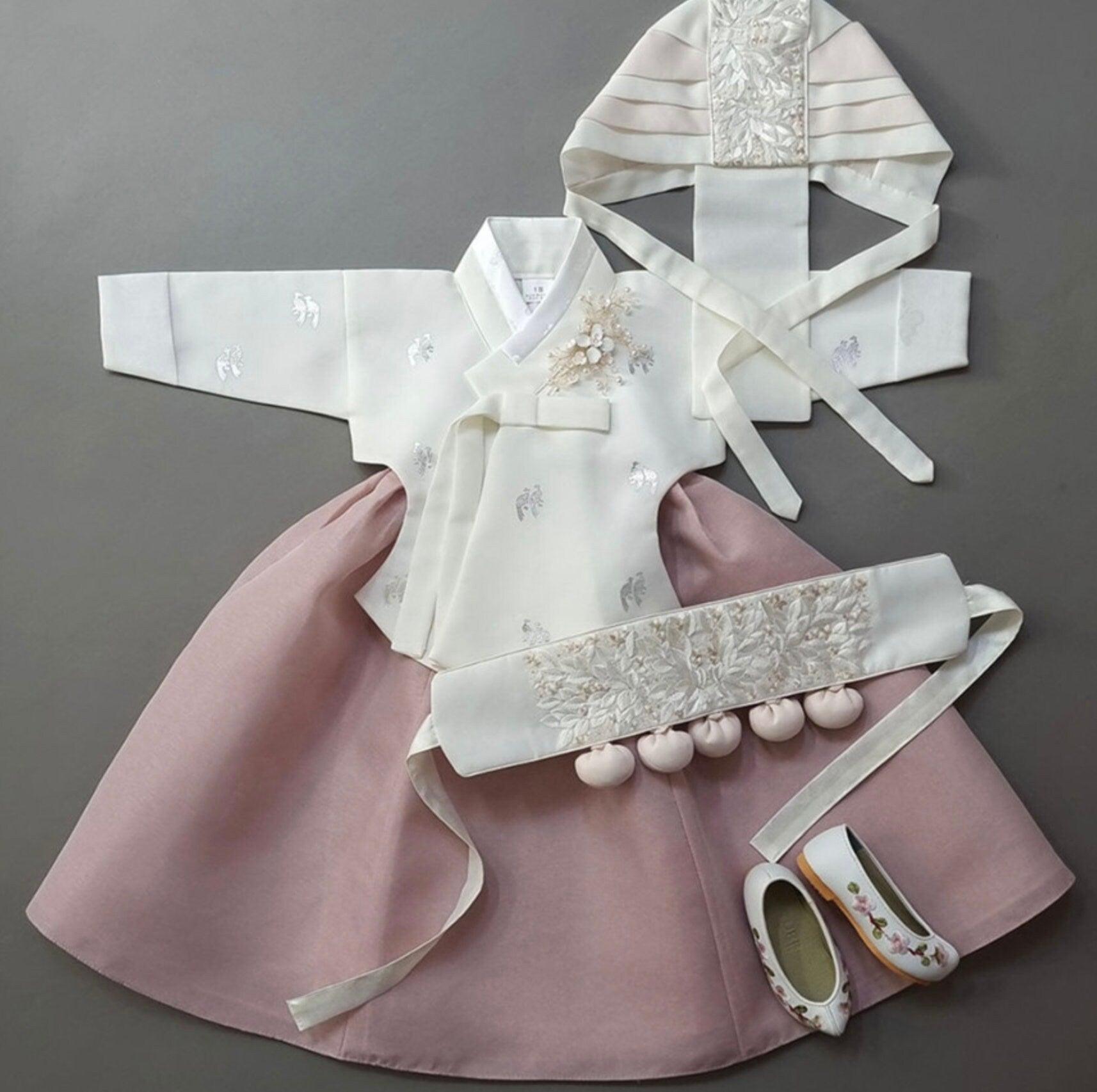 Iseo Indie Pink Girl Hanbok (100D-15YR) - Native Korean