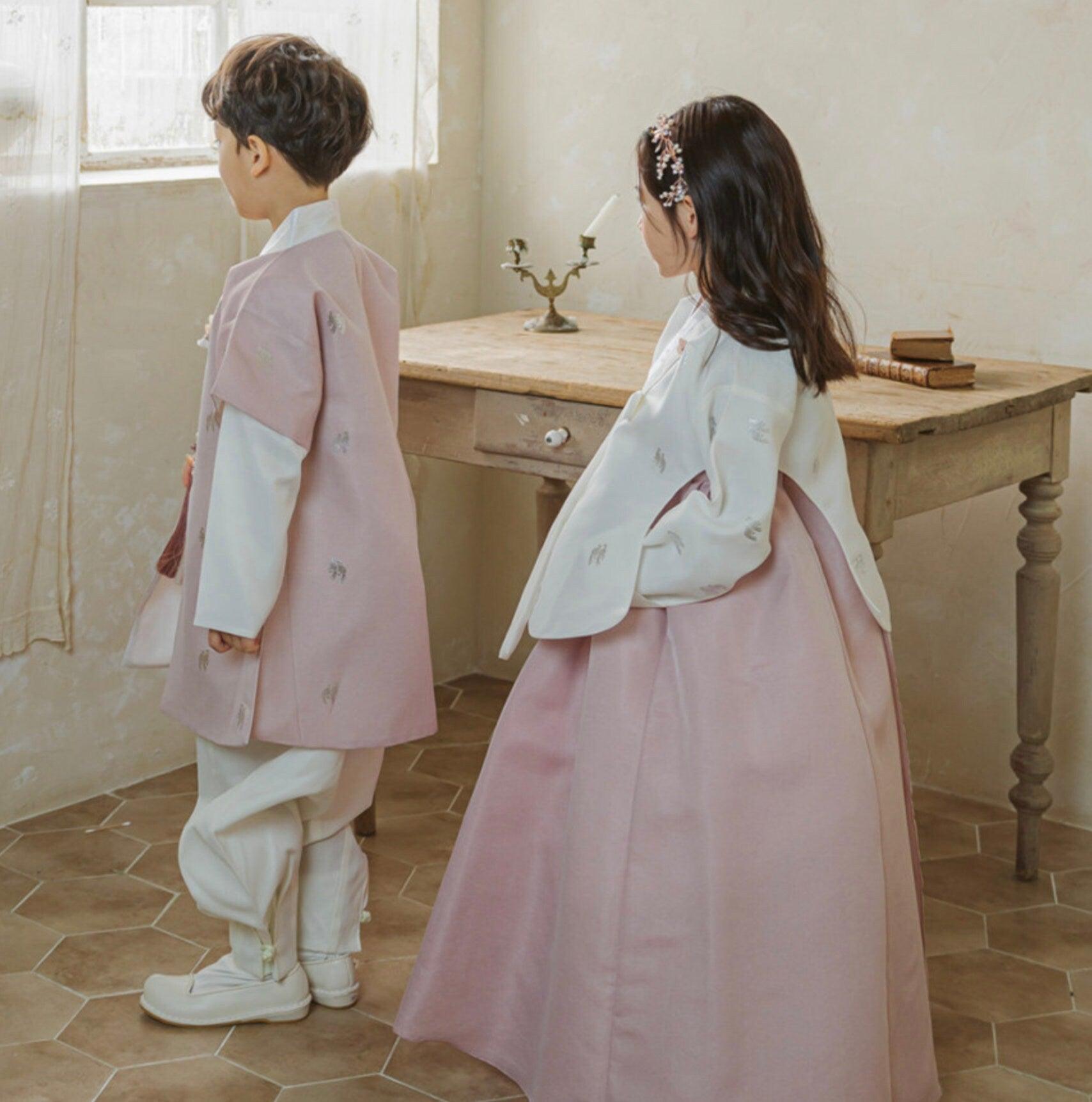 Iseo Indie Pink Girl Hanbok (100D-15YR) - Native Korean