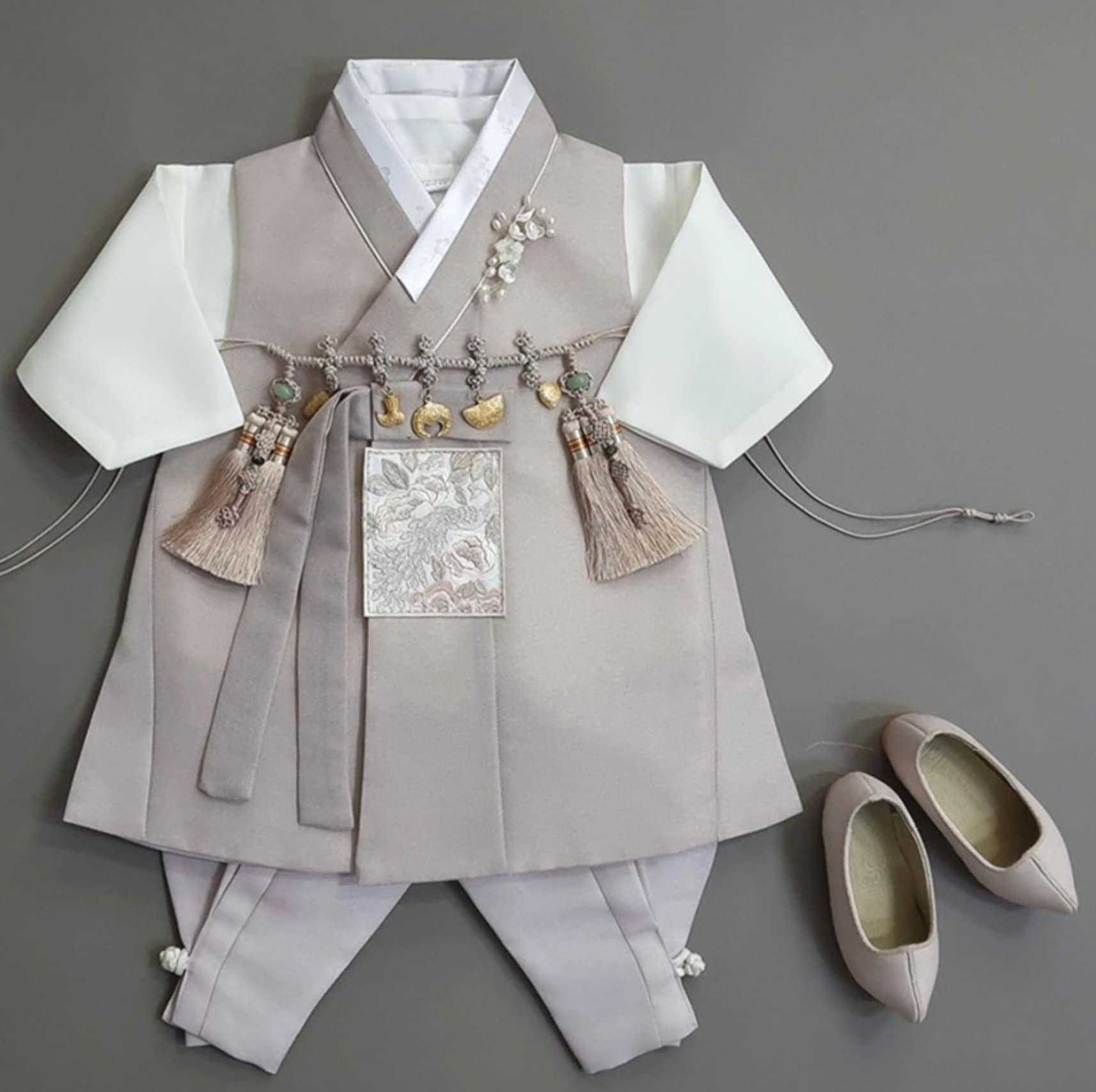 Jeongwoo D.Beige Solid Boy Hanbok (100D-15YR) - Native Korean