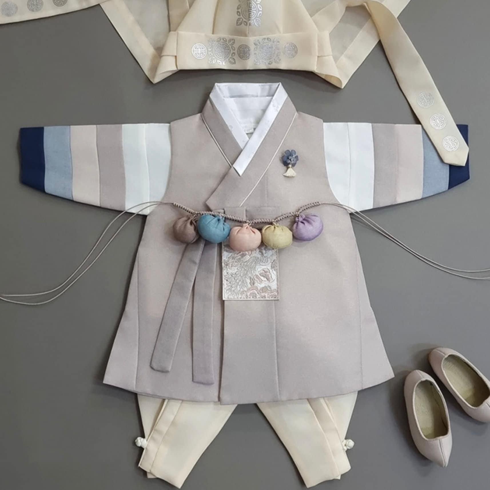 Jeongwoo D.Beige Stripe Boy Hanbok (100D-15YR) - Native Korean