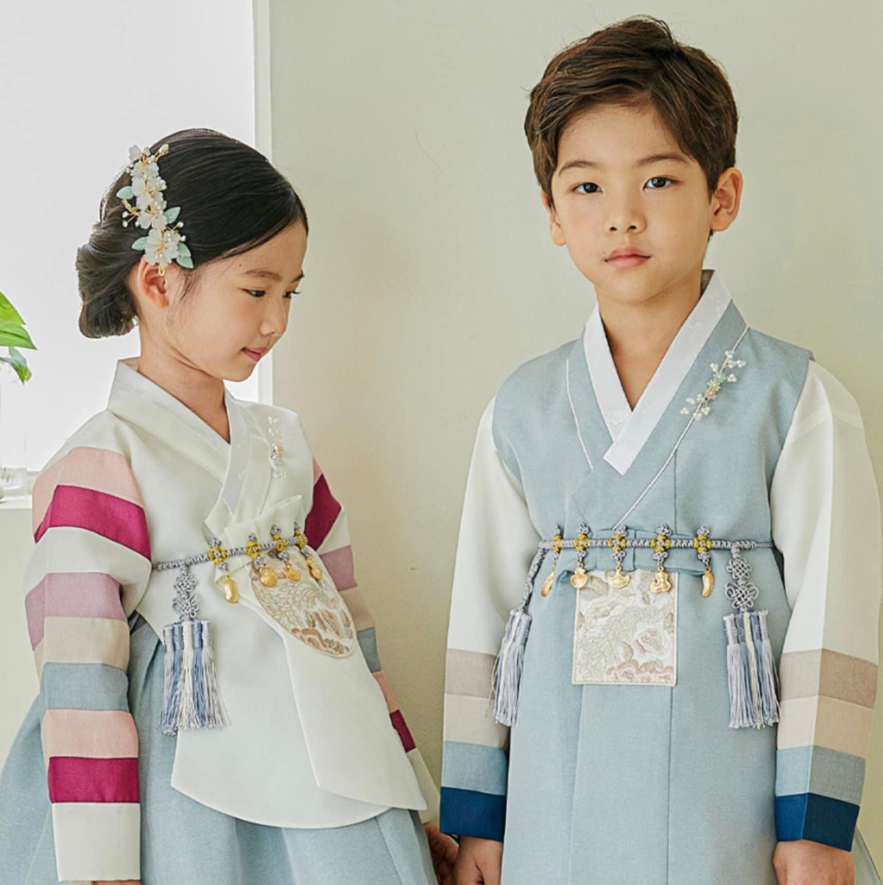 Jeongwoo D.Sky Stripe Pink Gray Boy Hanbok (100D-15YR) - Native Korean