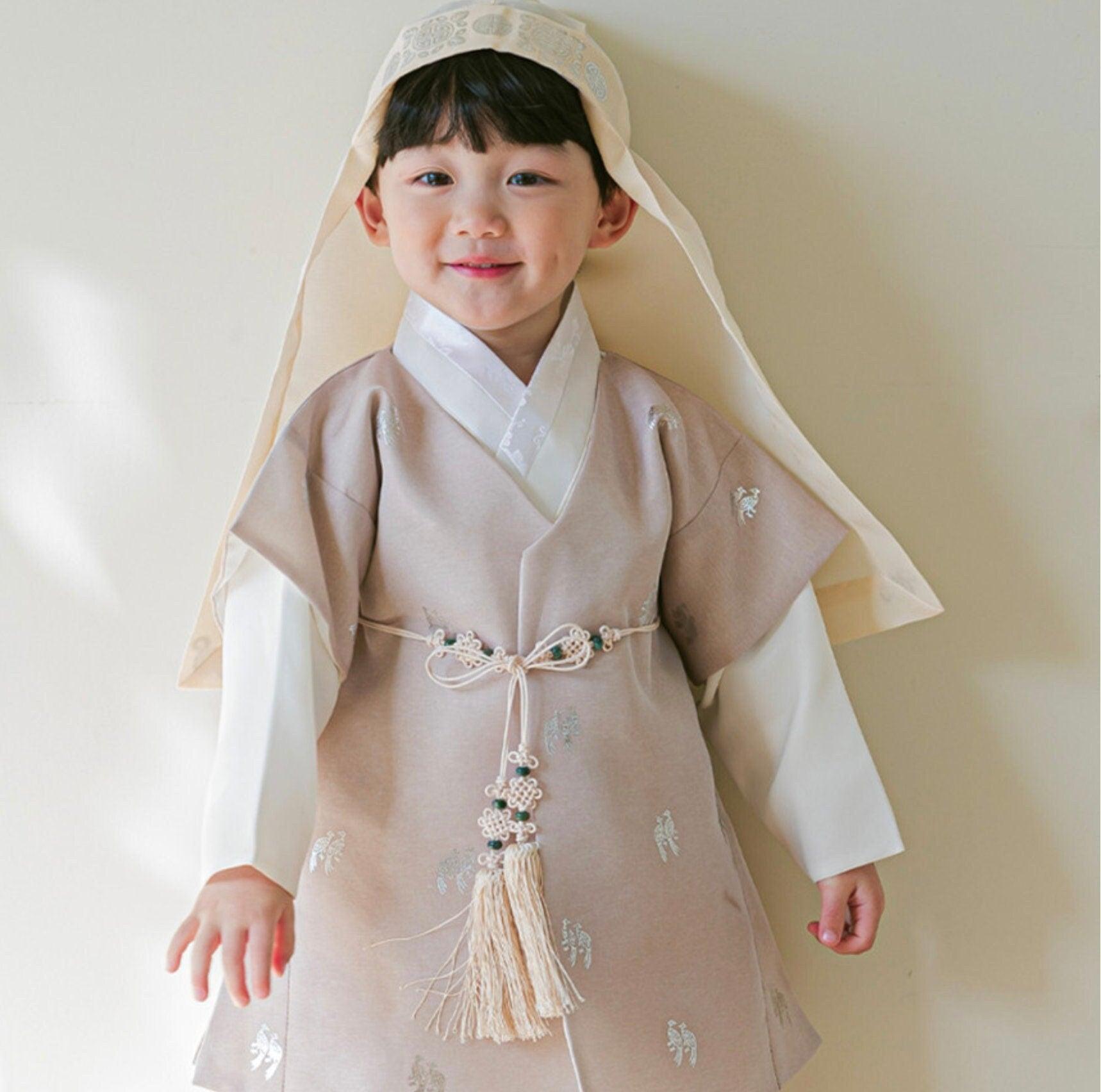 Joon D.Beige Foil Boy Hanbok (100D-10YR) - Native Korean