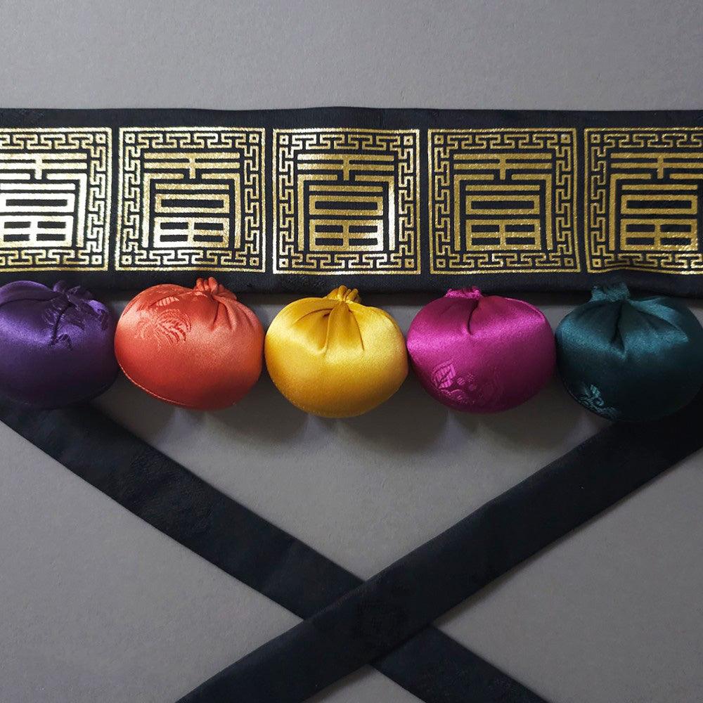 Luxurious Black Bell Cushion Belt - Native Korean