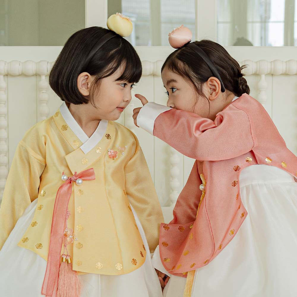 Doyu Dangui Ivory Girl Hanbok (100D-10YR)