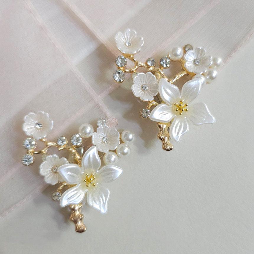 Pearl Bloom Brooch - Native Korean