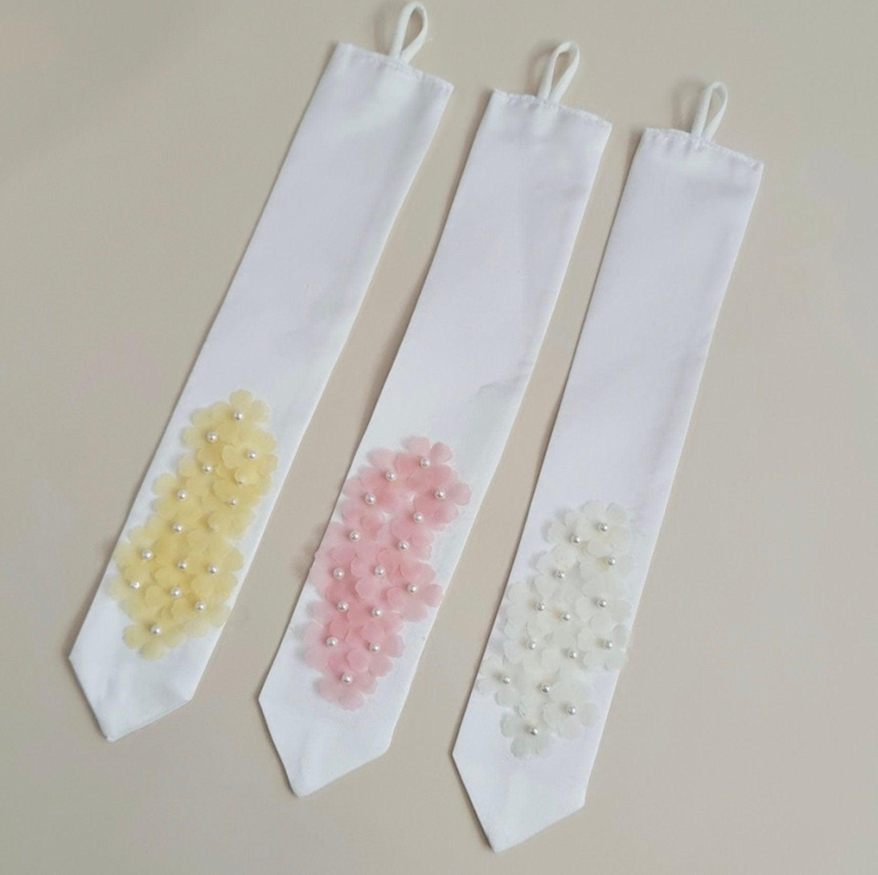 Pearl Floral Ribbon - Native Korean