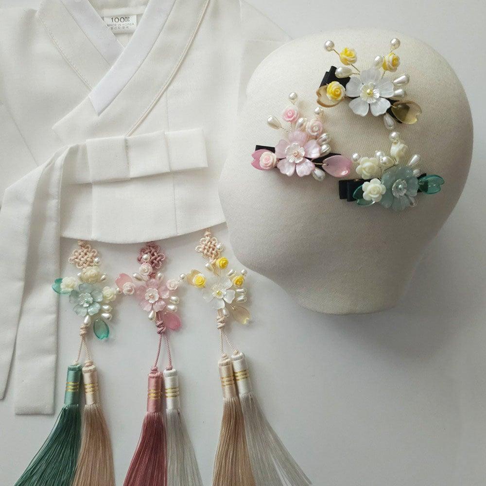 Pearls Floral Hairpin - Native Korean