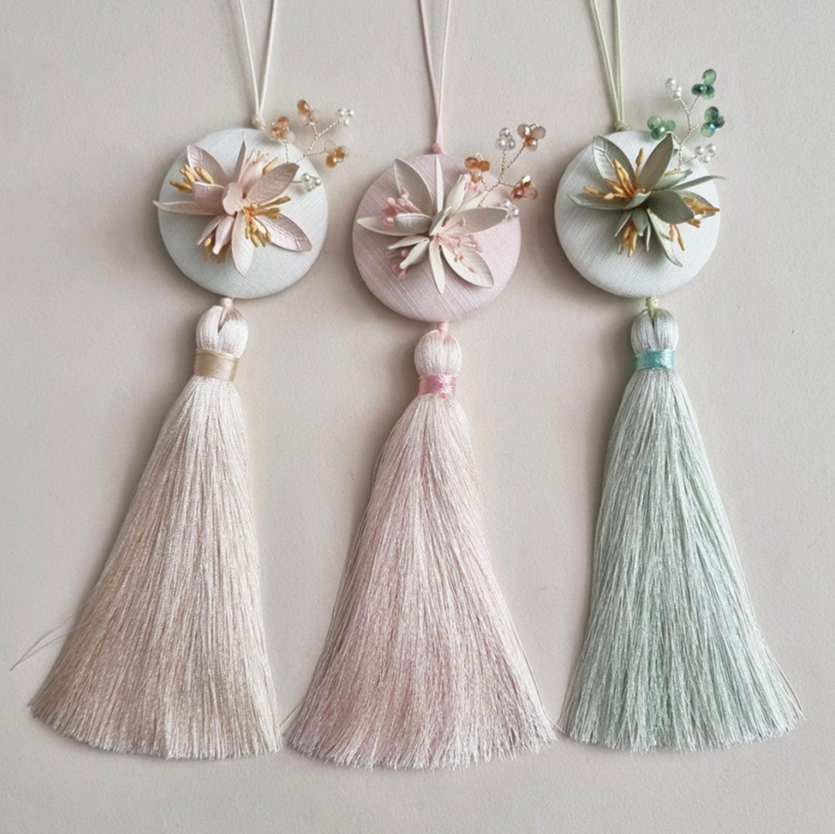 Rustic Floral Tassel Norigae - Native Korean