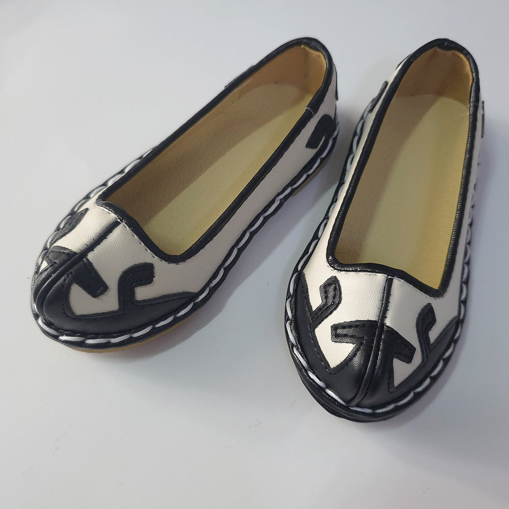White/Black Boy Hanbok Shoes (130mm)