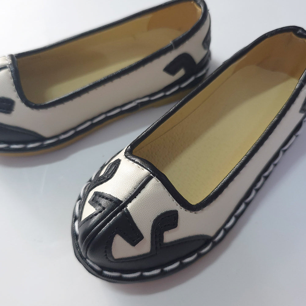 White/Black Boy Hanbok Shoes (130mm)