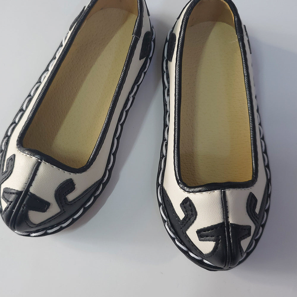 White/Black Boy Hanbok Shoes (130mm)
