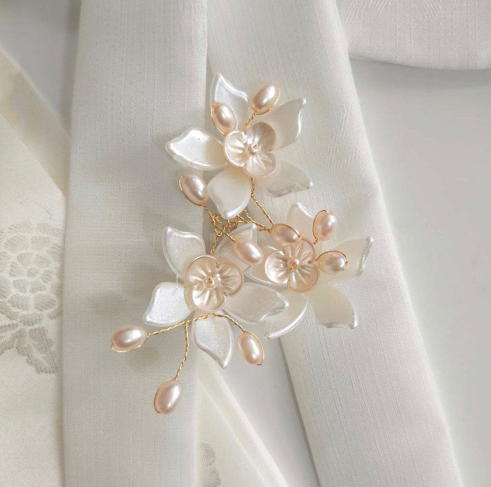 Trio Pearl Floral Brooch - Native Korean