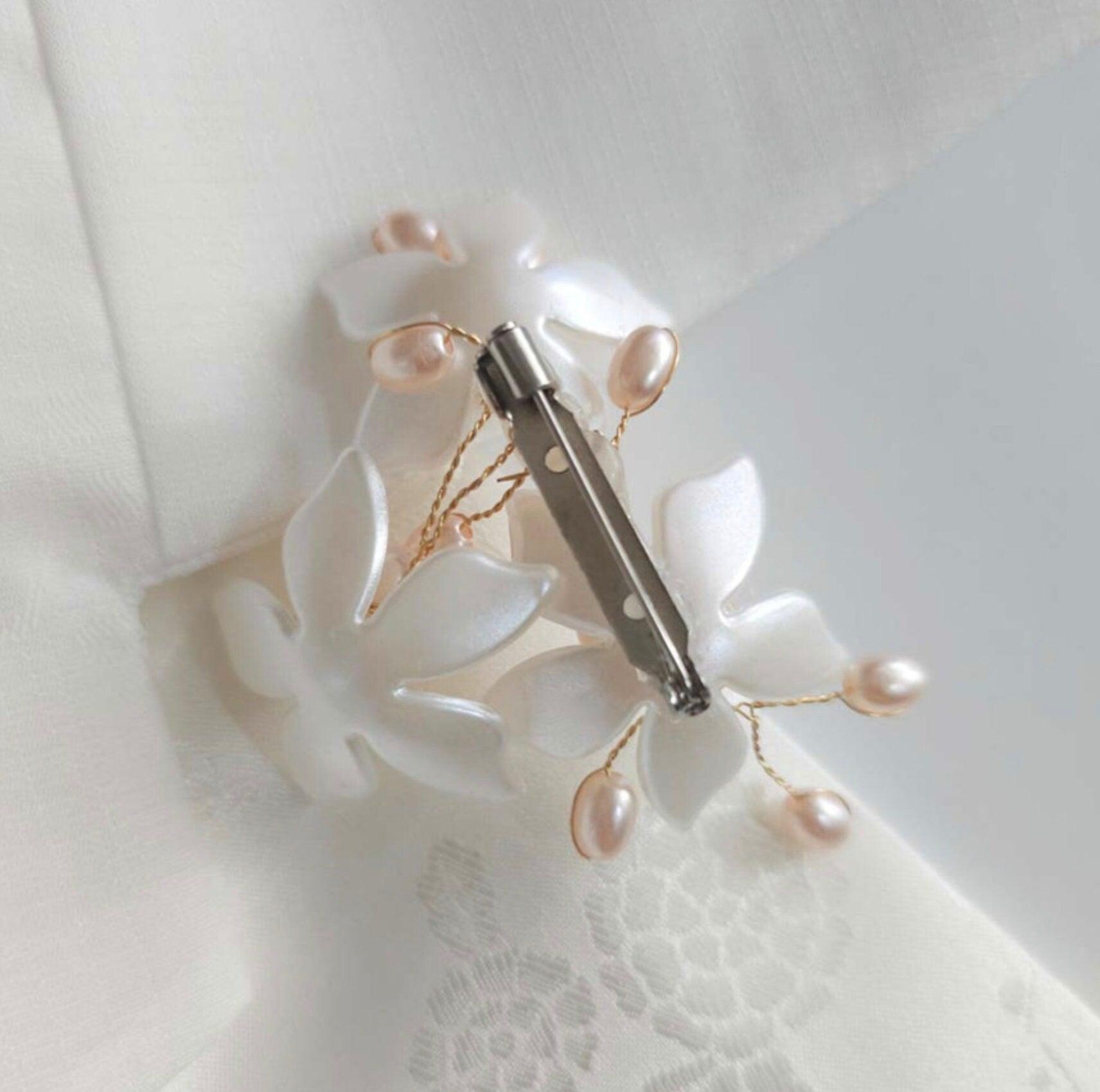 Trio Pearl Floral Brooch - Native Korean