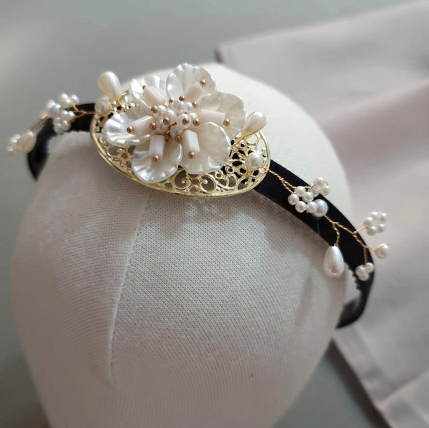 White Flower Hairband - Native Korean