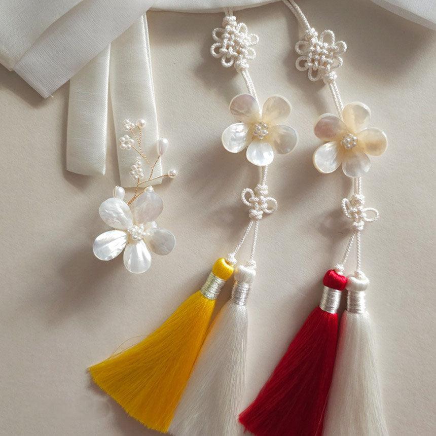 White Mother of Pearl Floral Brooch - Native Korean
