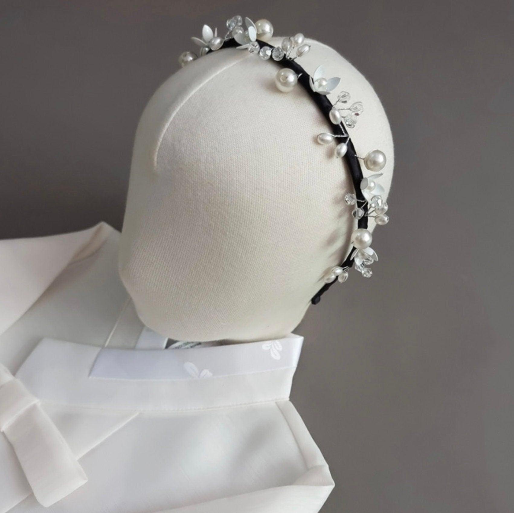 White Pearl Floral Headband - Native Korean