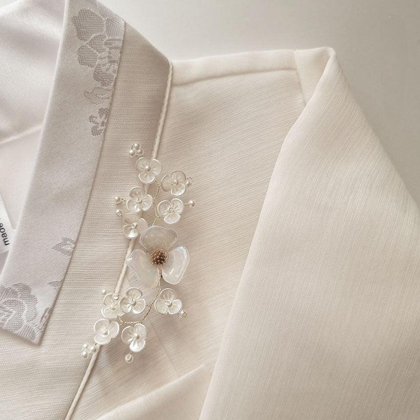 Xia Floral Brooch - Native Korean