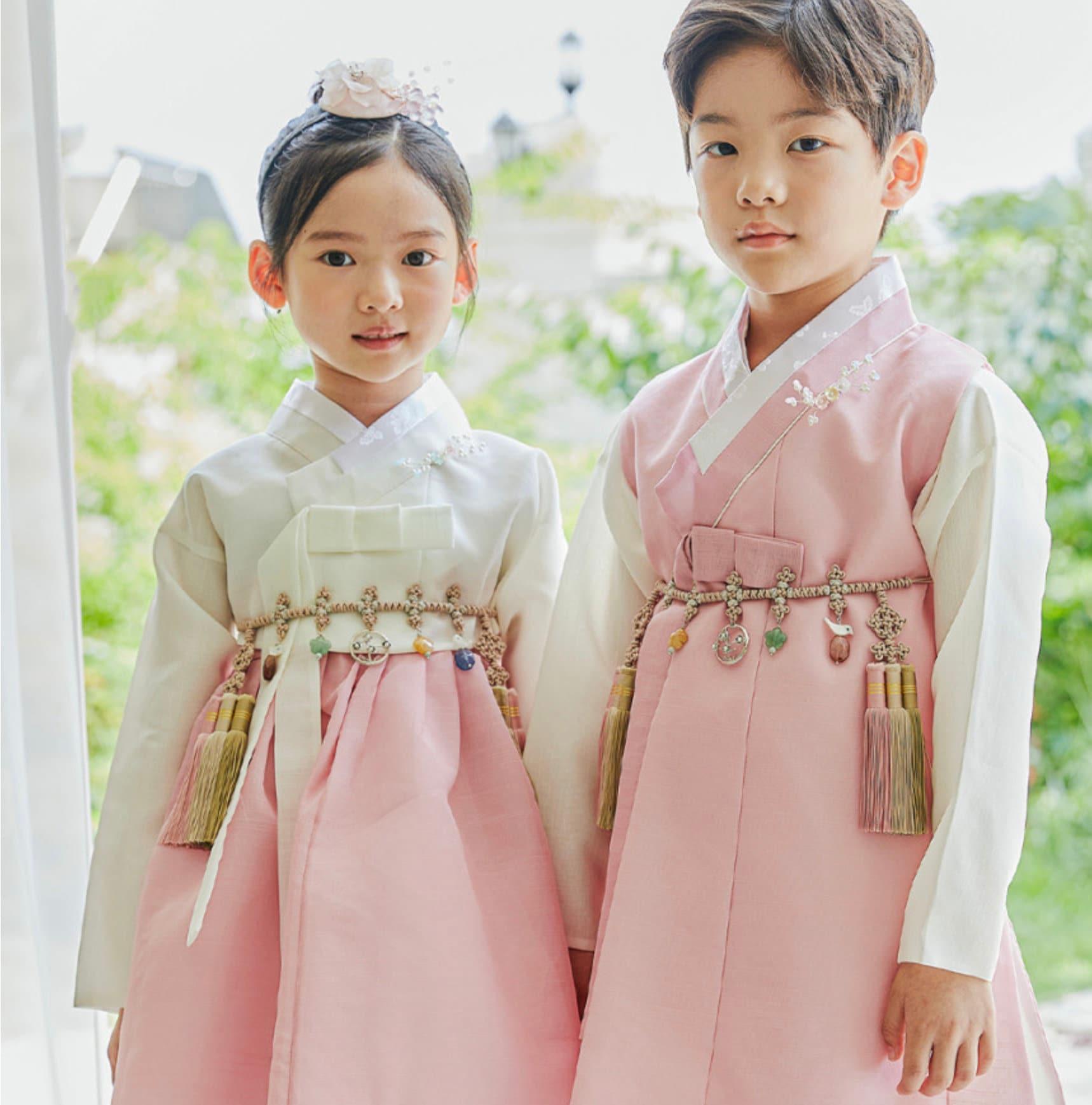 Yedong Solid Pink Girl Hanbok (100D-10YR) - Native Korean