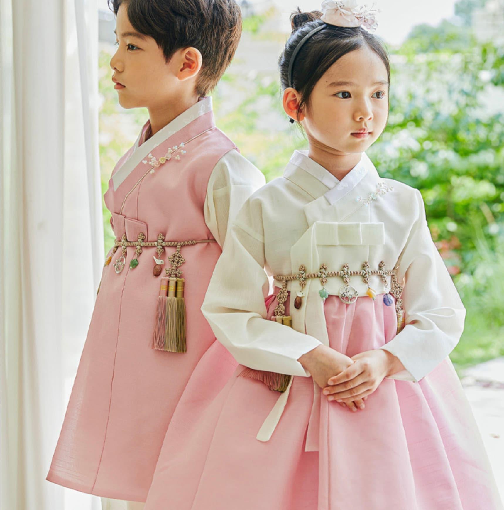 Yedong Solid Pink Girl Hanbok (100D-10YR) - Native Korean