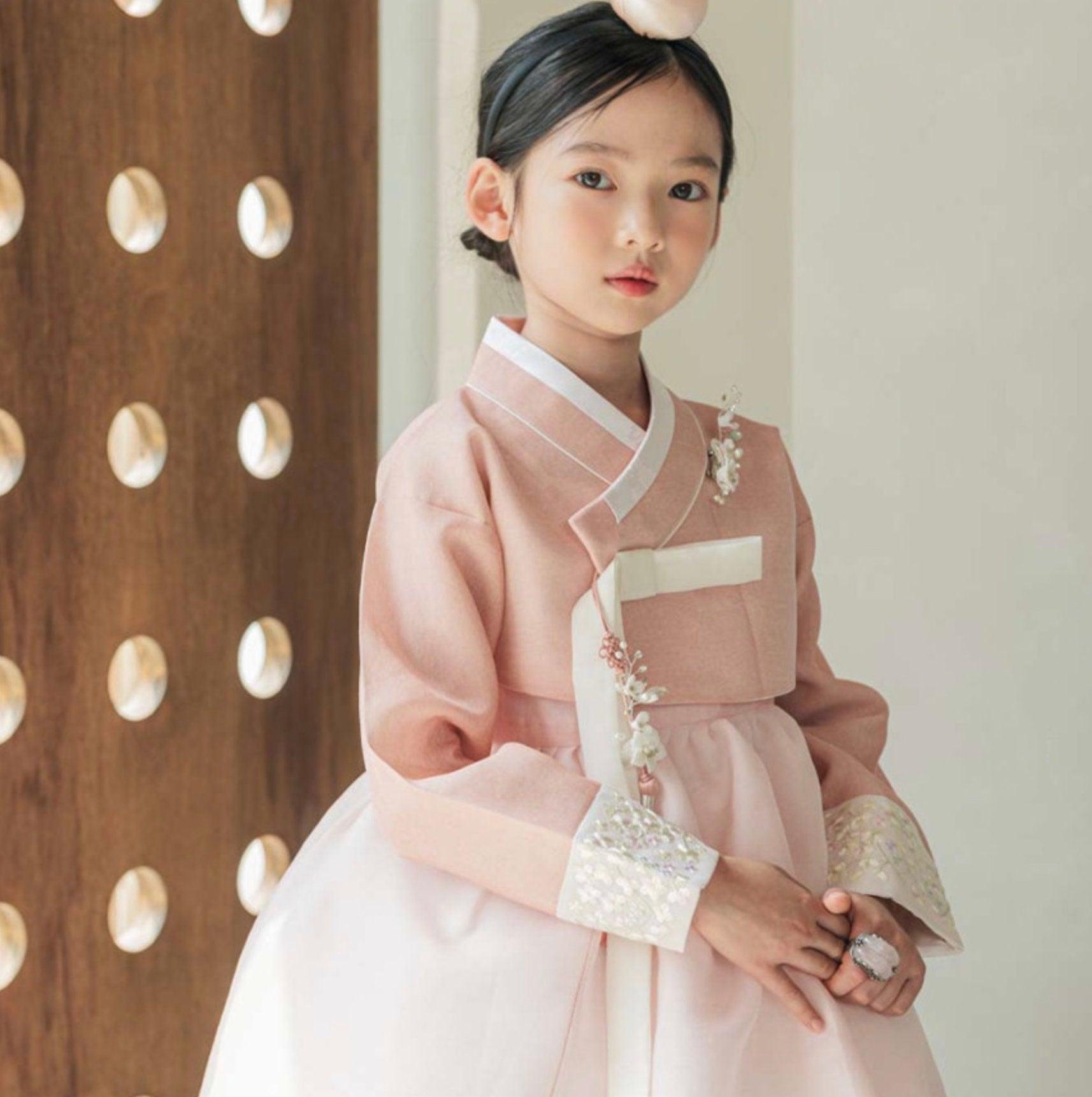 Yujin Coral L.Pink Girl Hanbok (100D-15YR) - Native Korean