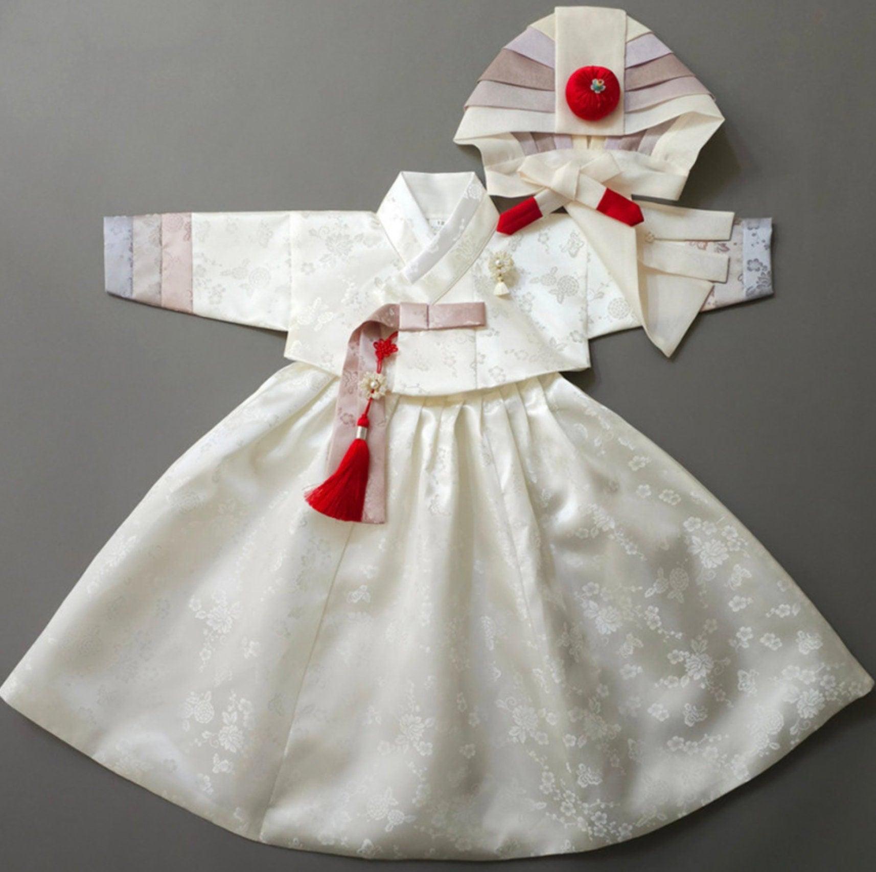 Yunjae Ivory Skirt Girl Hanbok (100D-15YR) - Native Korean