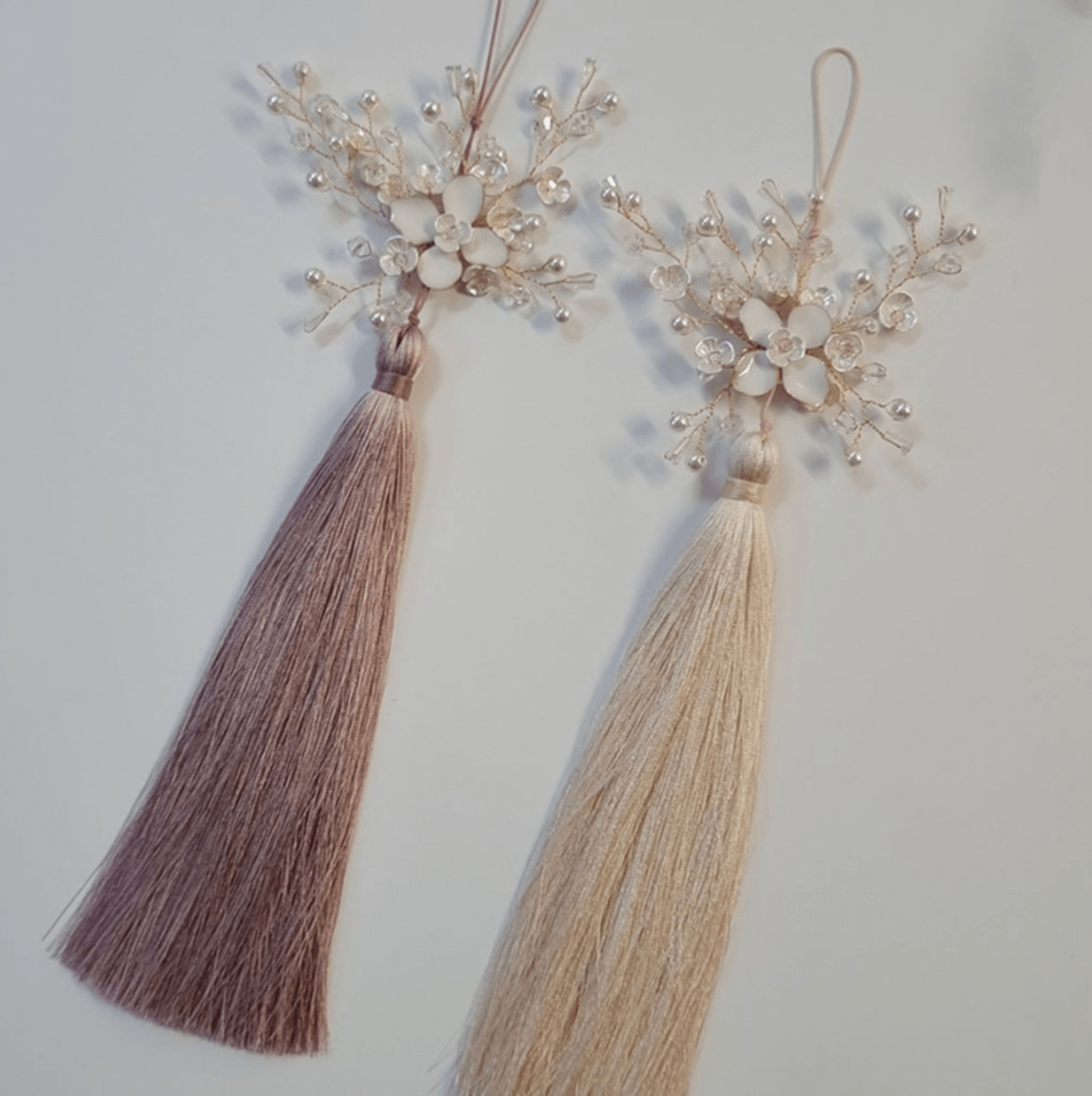 Blossoms White Flower Tassel Norigae - Native Korean