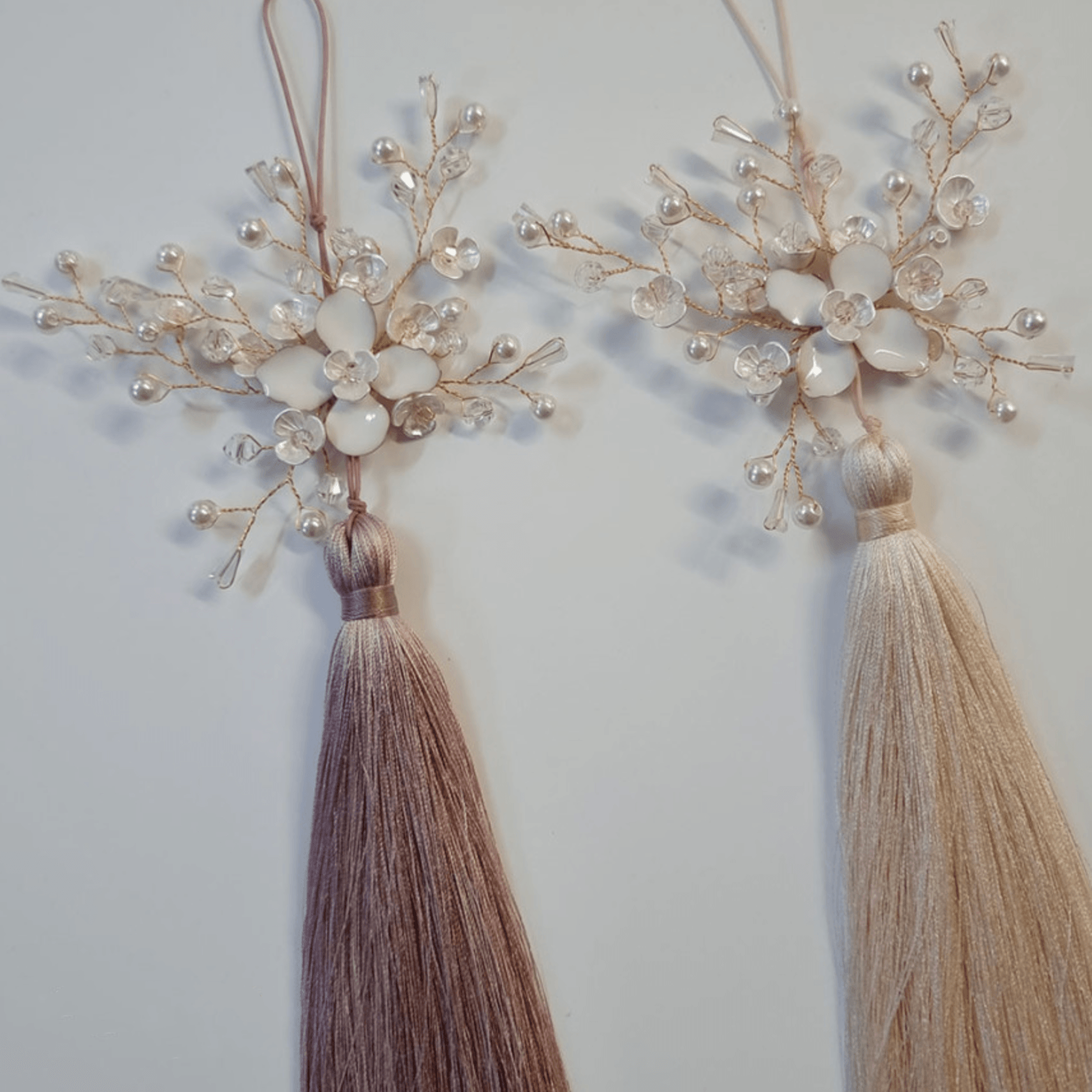 Blossoms White Flower Tassel Norigae - Native Korean